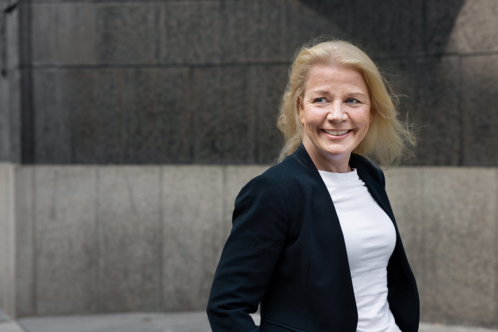 Petra jobbar som senior rådgivare på avdelningen för finansiell stabilitet.